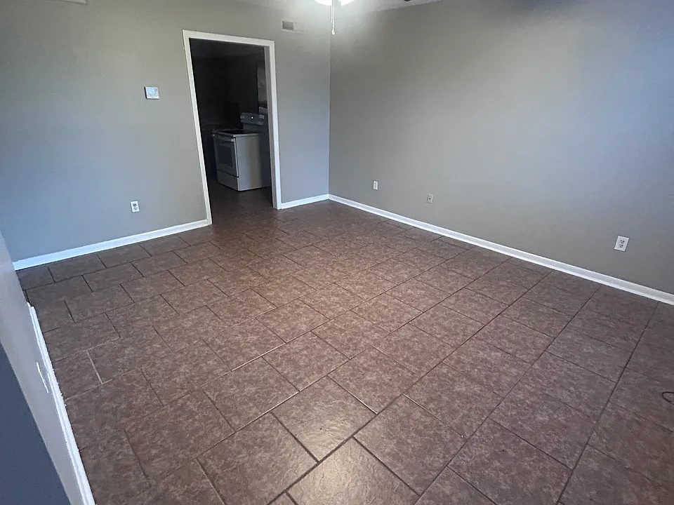 1515 Highway 69 Blvd