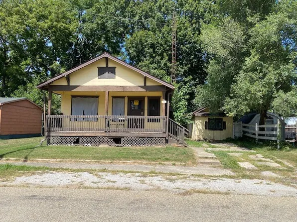 705 W Woodbury St, Danville, IL 61832