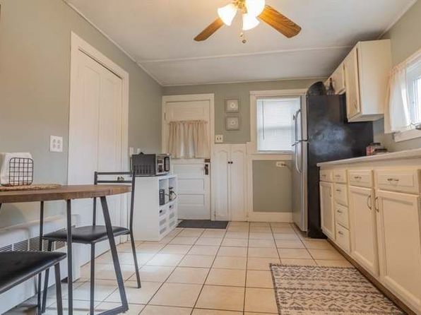 380 Central St #2