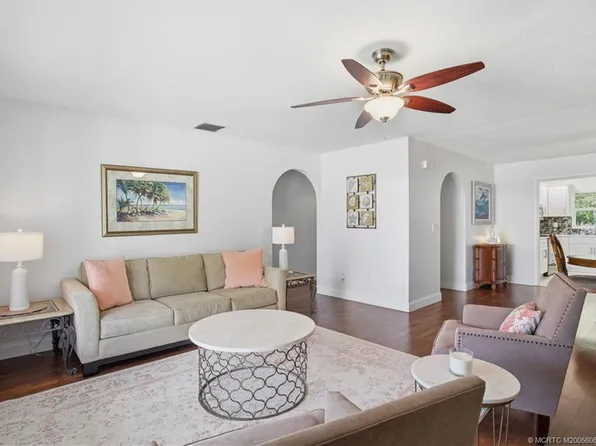 1007 SE Euclid Ln, Port Saint Lucie, FL 34983
