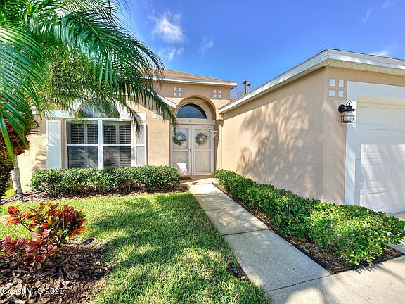 2nd image of 1217 White Oak Cir