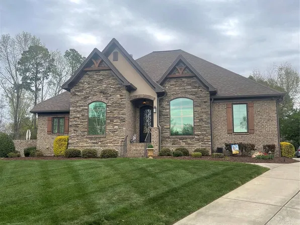 3756 Sand Wedge Dr, Gastonia, NC 28056