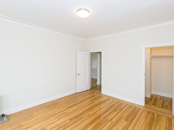 3rd image of 1360 Lombard St APT 603