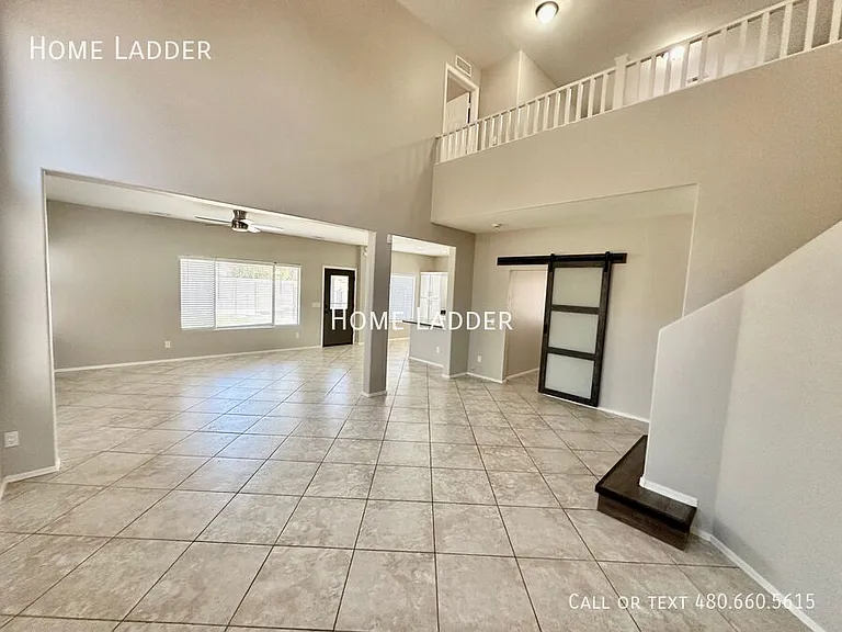 4307 S Rim Ct — Photo 2