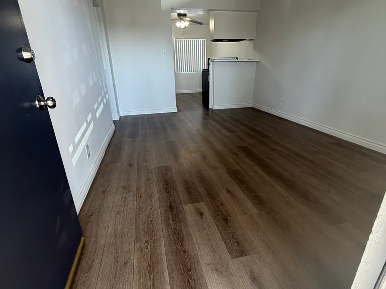 Westwood Apartments — Photo 14