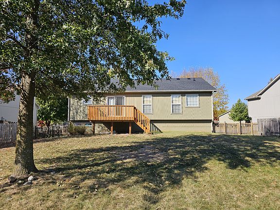 2nd image of 10309 N Elmwood Ct