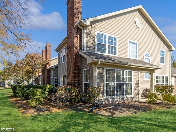 3rd image of 641 Clover Hill Ln