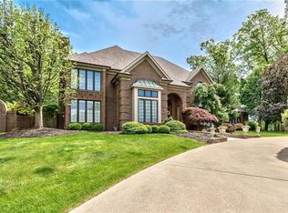 2173 S Villa Dr, Gibsonia, PA