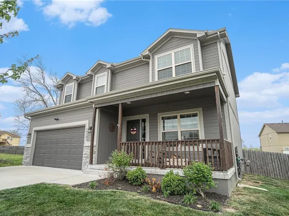 19303 Aster Ct, Smithville, MO 64089