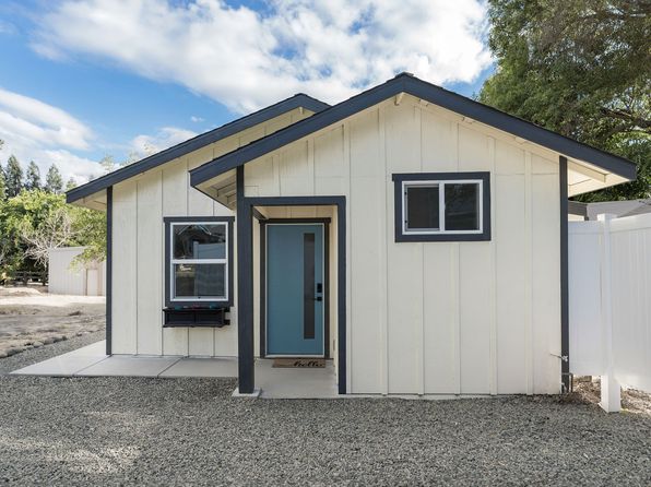 9390 Golden Gate Ave