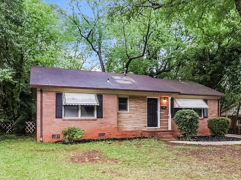 3924 Broadview Dr — Photo 3
