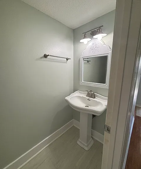 262 Highpoint Dr #262 — Photo 10