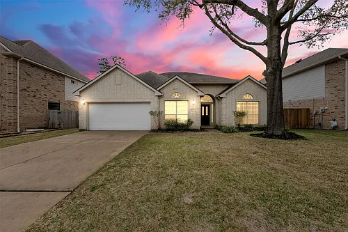 9211 Memorial Hills Dr Photo 1