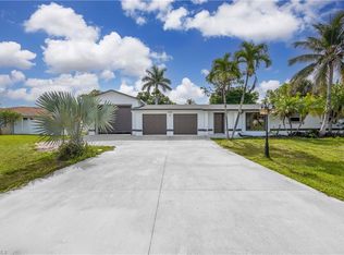 4656 Capri Dr, Naples, FL 34103