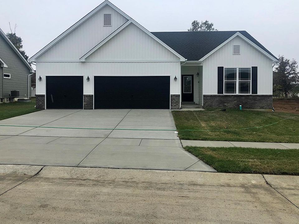 1st image of 957 Mule Creek Dr
