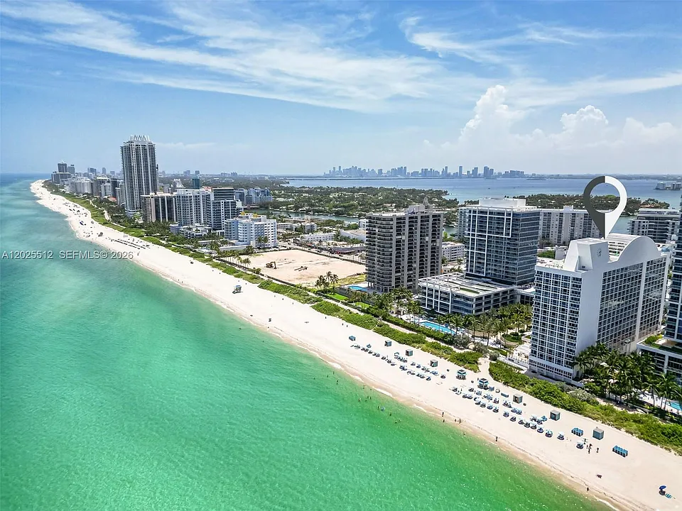 6801 Collins Ave #308