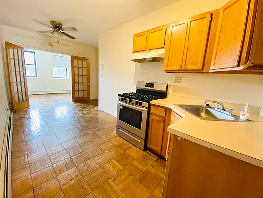 Rented by Compass | media 10