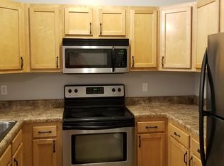 1236 Gardens Circle Dr APT P, Saint Louis, MO