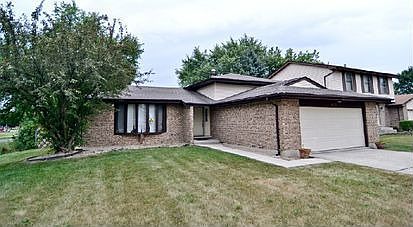1st image of 4421 Lindenwood Dr