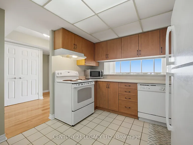 320 Mill St S #1201 — Photo 9