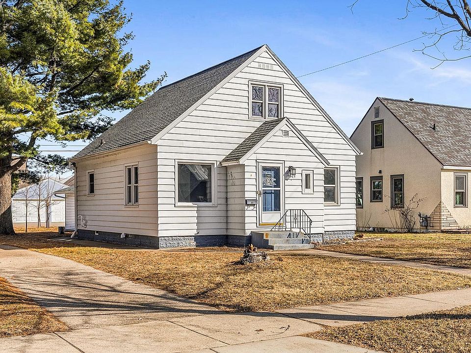 1st image of 1521 Travis STREET