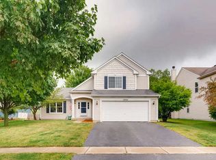 12435 Falcon Dr, Plainfield, IL 60585
