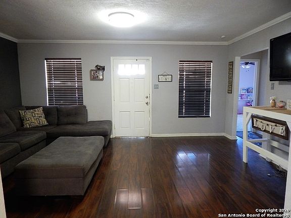 3rd image of 318 Haggin St