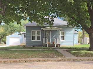 112 S Main St, Greene, IA 50636
