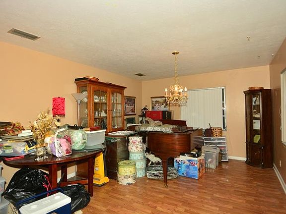 4th image of 3705 E Lambright St