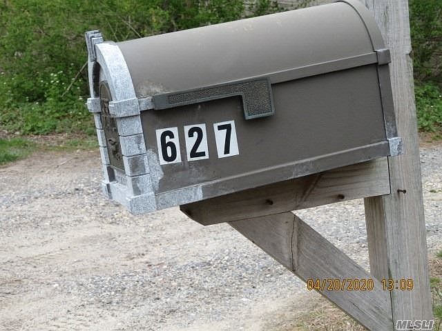 1st image of 627 Montauk Hwy