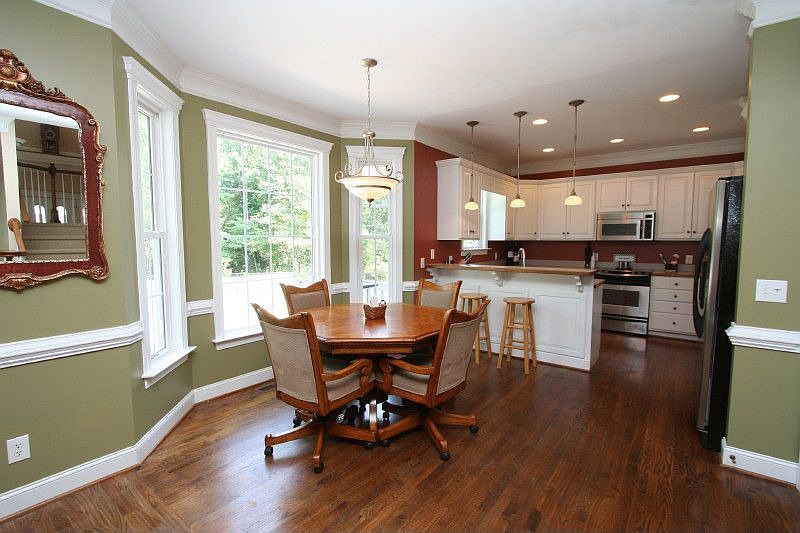 1st image of 206 Clay Brook Dr