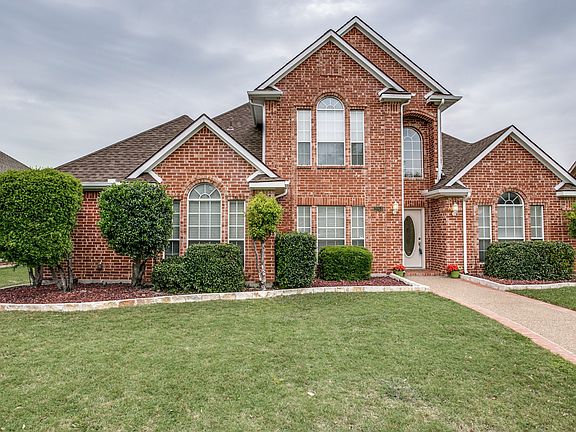 2nd image of 2053 Webley Dr