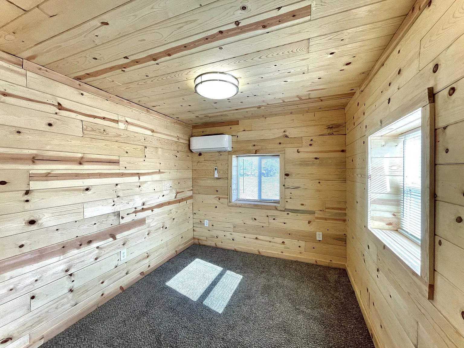 204 8th St - 1 — Photo 3
