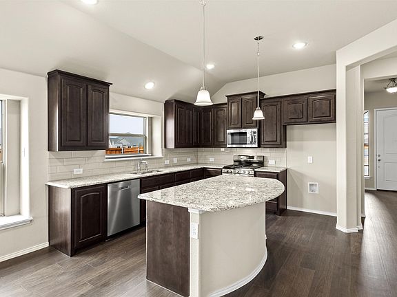 4th image of 3520 Equinox Dr