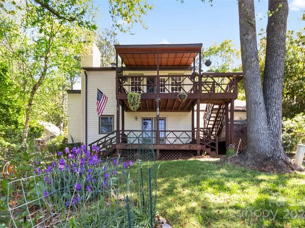 1200 Molokai Dr, Fort Mill, SC 29708