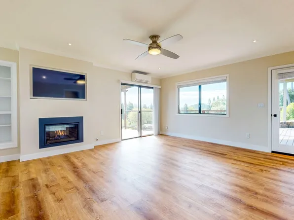 1600 Sylvaner Ave, Saint Helena, CA 94574