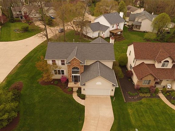 2nd image of 188 Hollythorn Dr