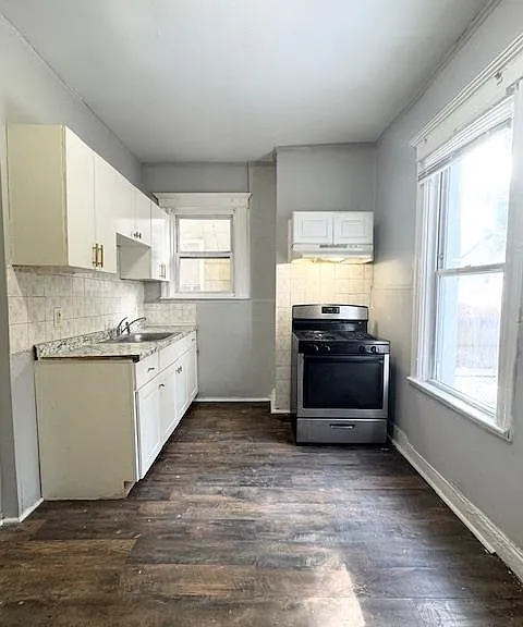 195 Winfield Ave #1 — Photo 1