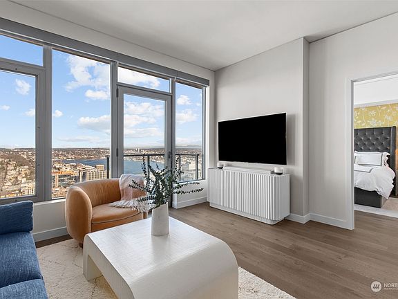 2nd image of 2510 6th Avenue #3708