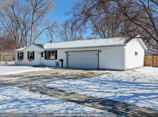 1129 Suburban Dr, De Pere, WI 54115