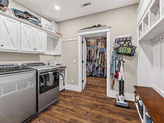 38th image of 3001 Tulip Ln