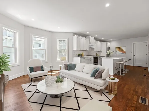 34 Alpha Rd APT 1, Dorchester, MA 02124