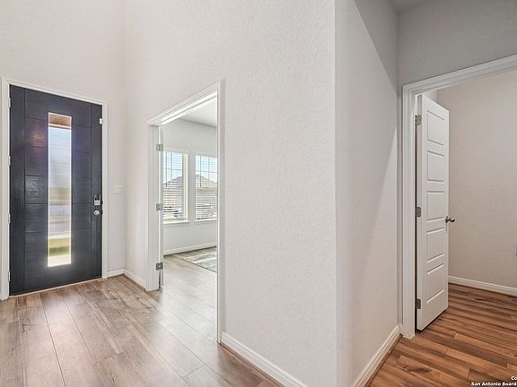 3rd image of 1527 Argon Way