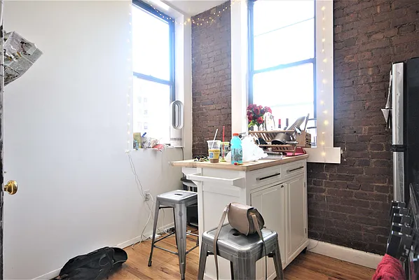 Rented by Bold New York | media 7