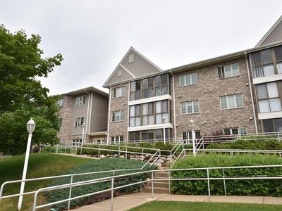 2140 Chateau COURT, Grafton, WI, 53024