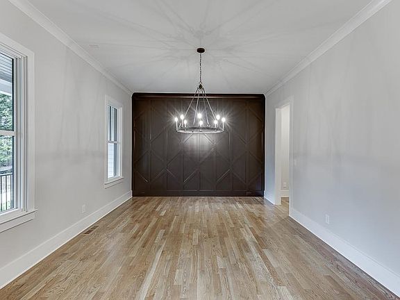 5th image of 7620 Breeze Bay Rd