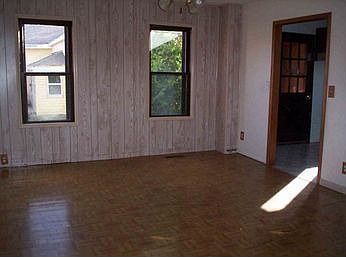 4th image of 239 N John St