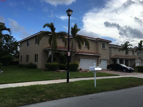 3rd image of 978 NW 204th St