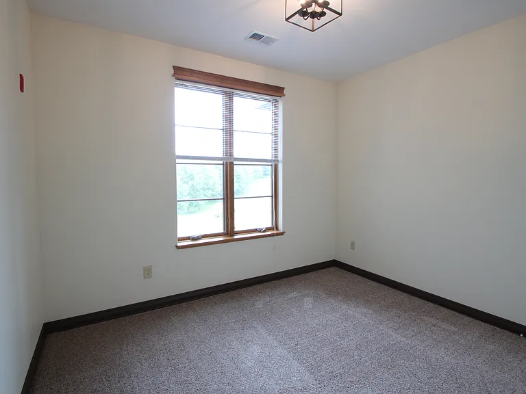 3114 S Sare Rd — Photo 11