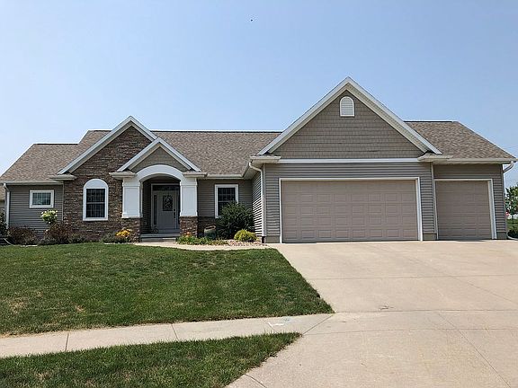 2nd image of 1106 Dakota Ct